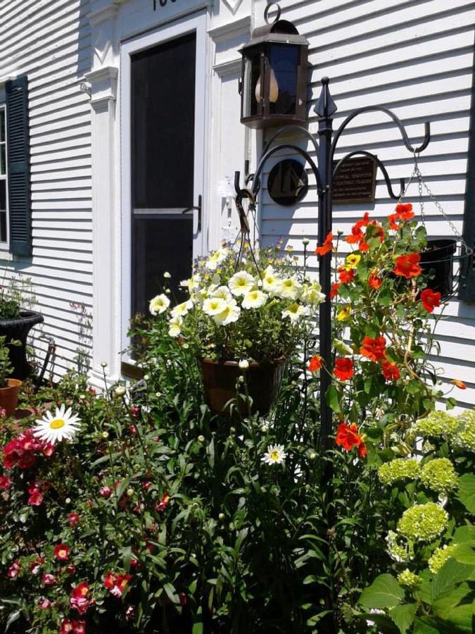 The Inn At Yarmouth Port Экстерьер фото